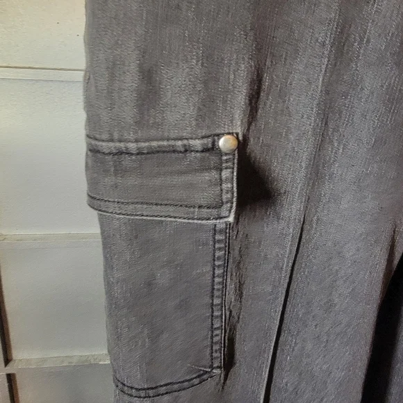 Larry Levine stretch size 8 black jeans - Picture 8 of 11